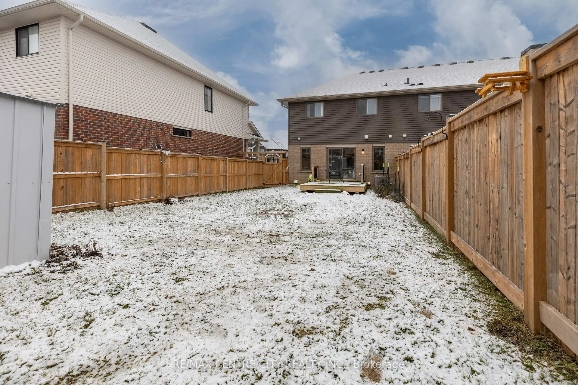 Photo 30 of 45 Charter Creek Court, St. Thomas — HOMEH