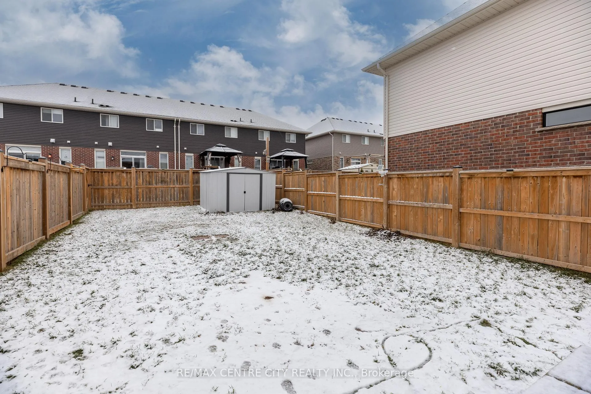Photo 31 of 45 Charter Creek Court, St. Thomas — HOMEH