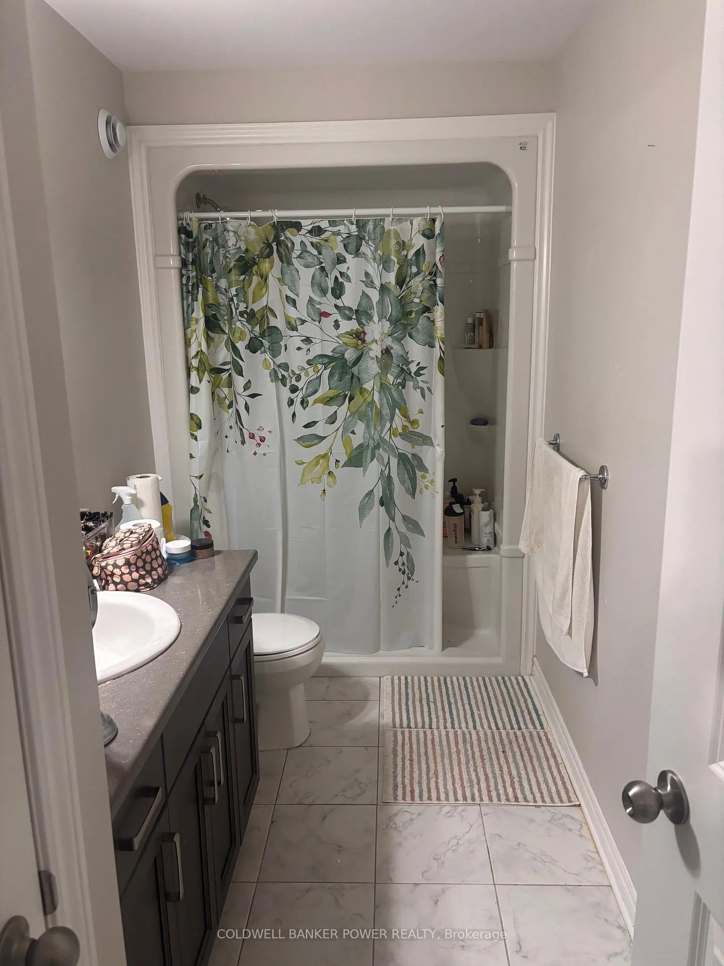 Photo 9 of 11 Ashberry Place, St. Thomas — HOMEH