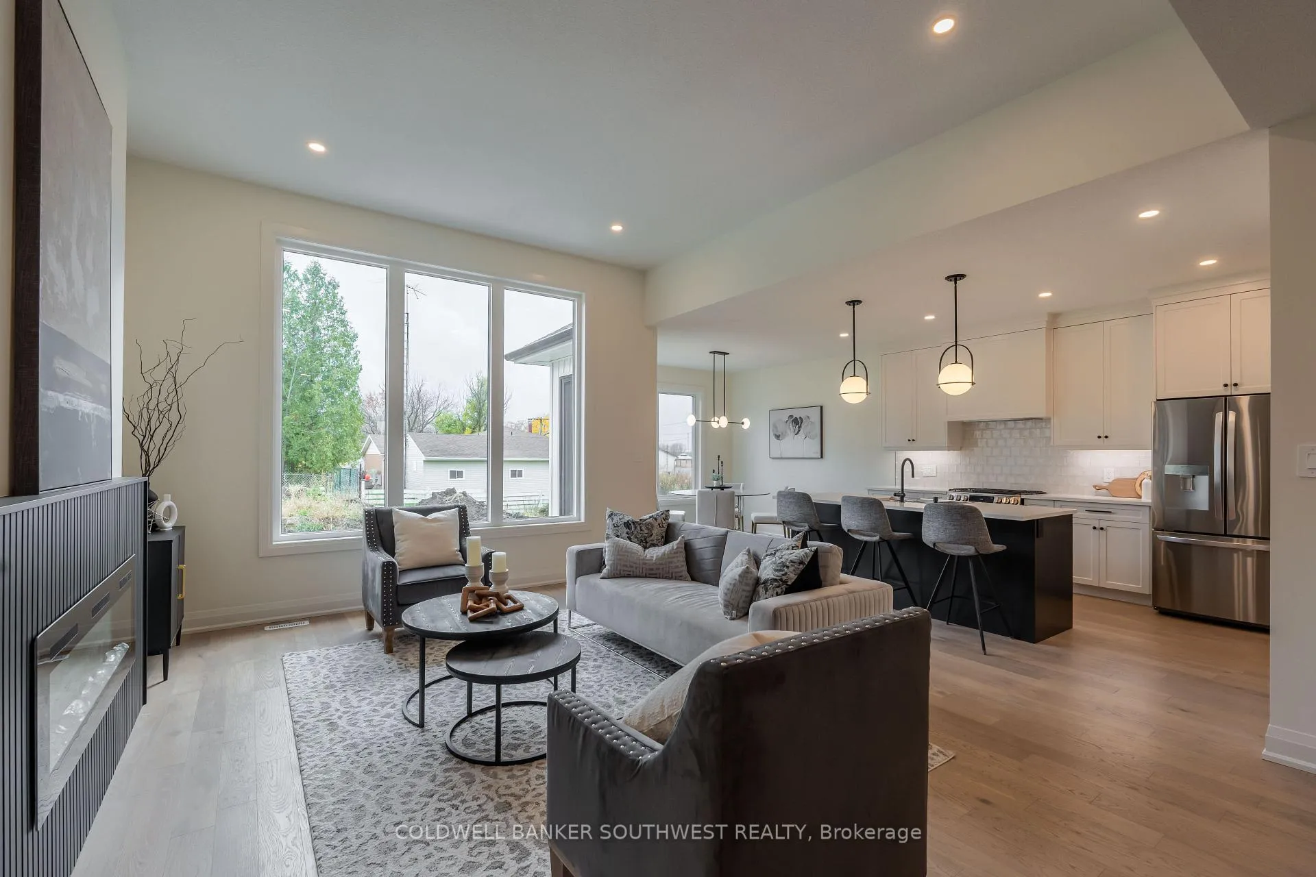 Photo 14 of 103 Sutherland Drive, St. Clair — HOMEH
