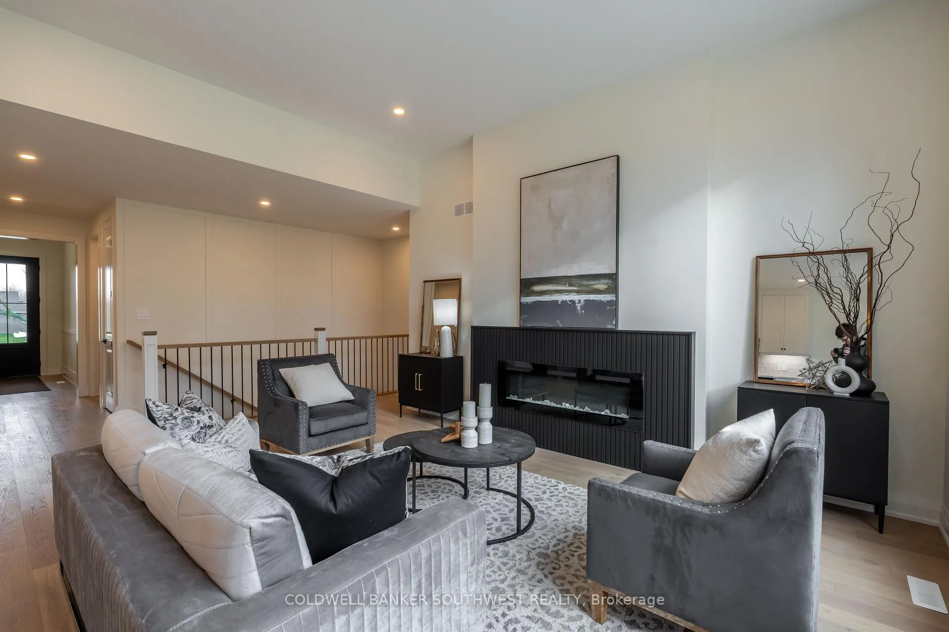 Photo 16 of 103 Sutherland Drive, St. Clair — HOMEH