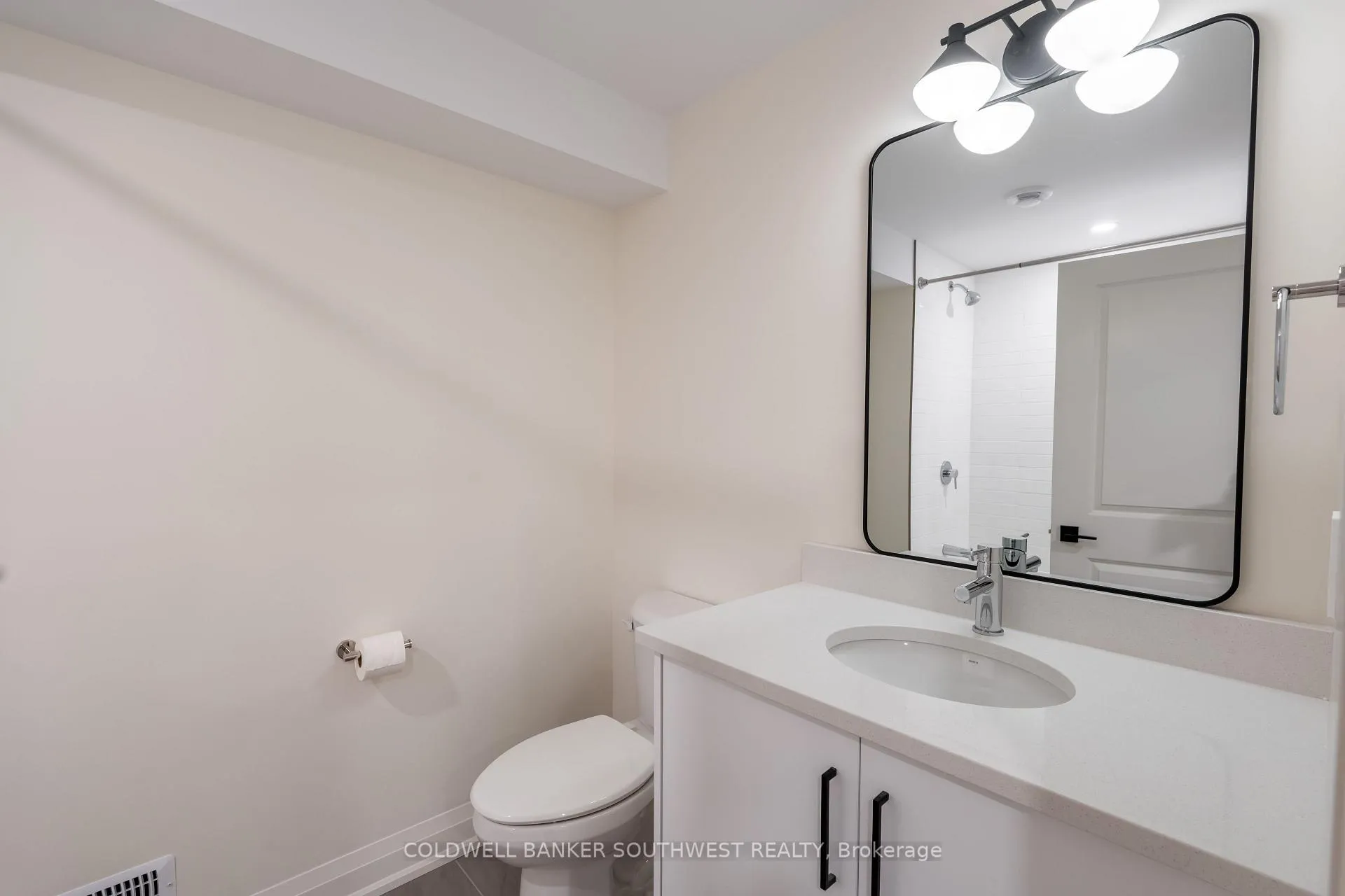 Photo 29 of 103 Sutherland Drive, St. Clair — HOMEH
