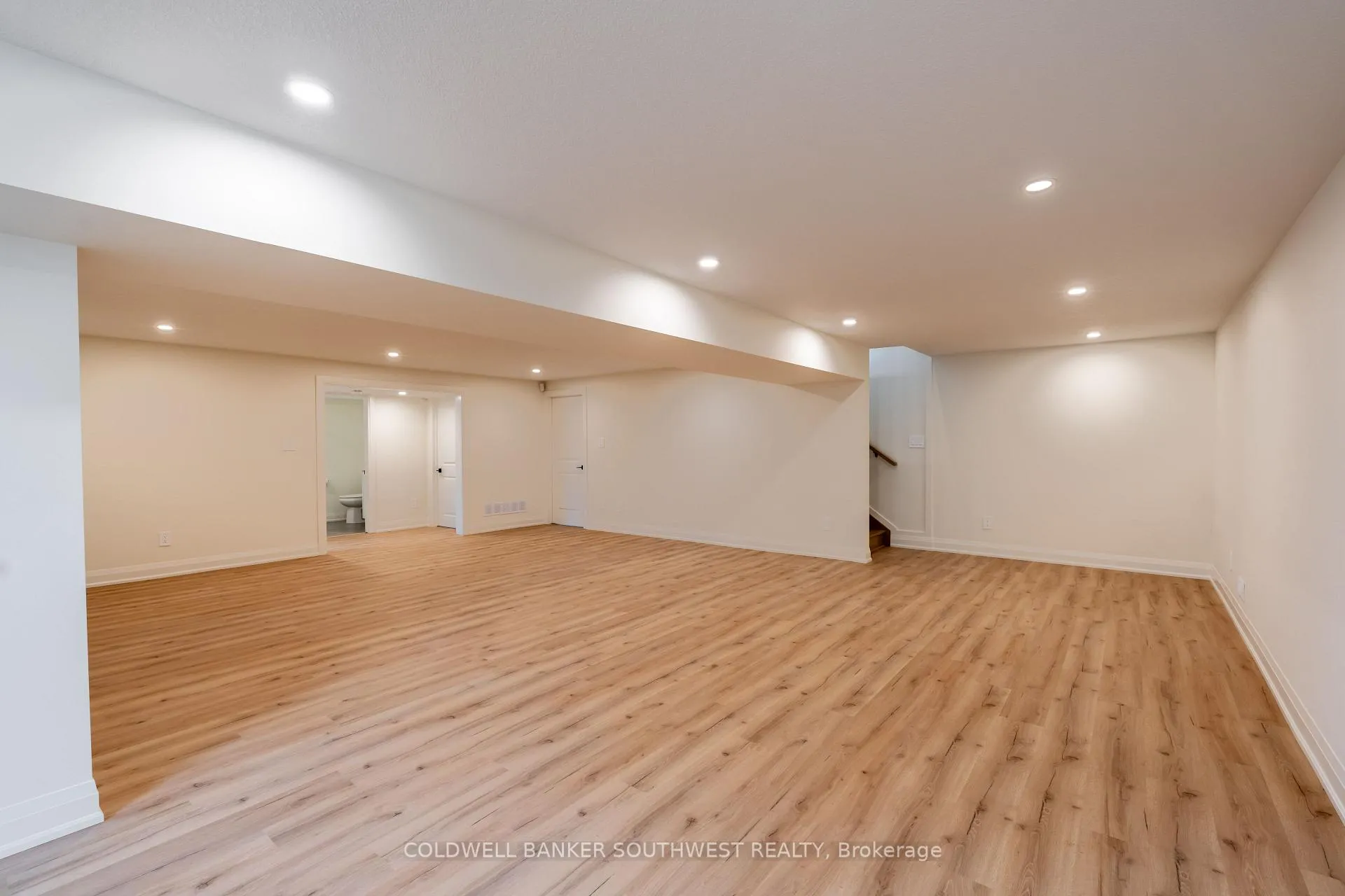 Photo 42 of 103 Sutherland Drive, St. Clair — HOMEH