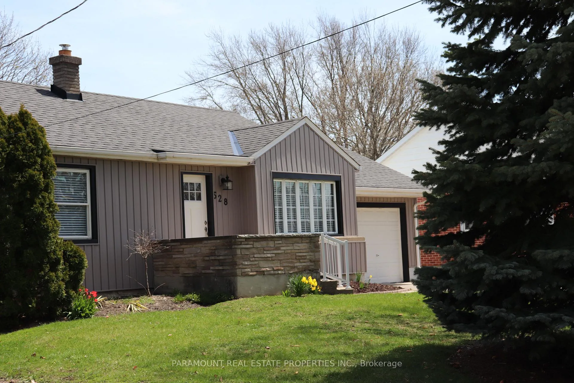 Photo 1 of Unit Upper Level Apartment, 528 Geneva Street, St. Catharines, Vine/Linwell — HOMEH