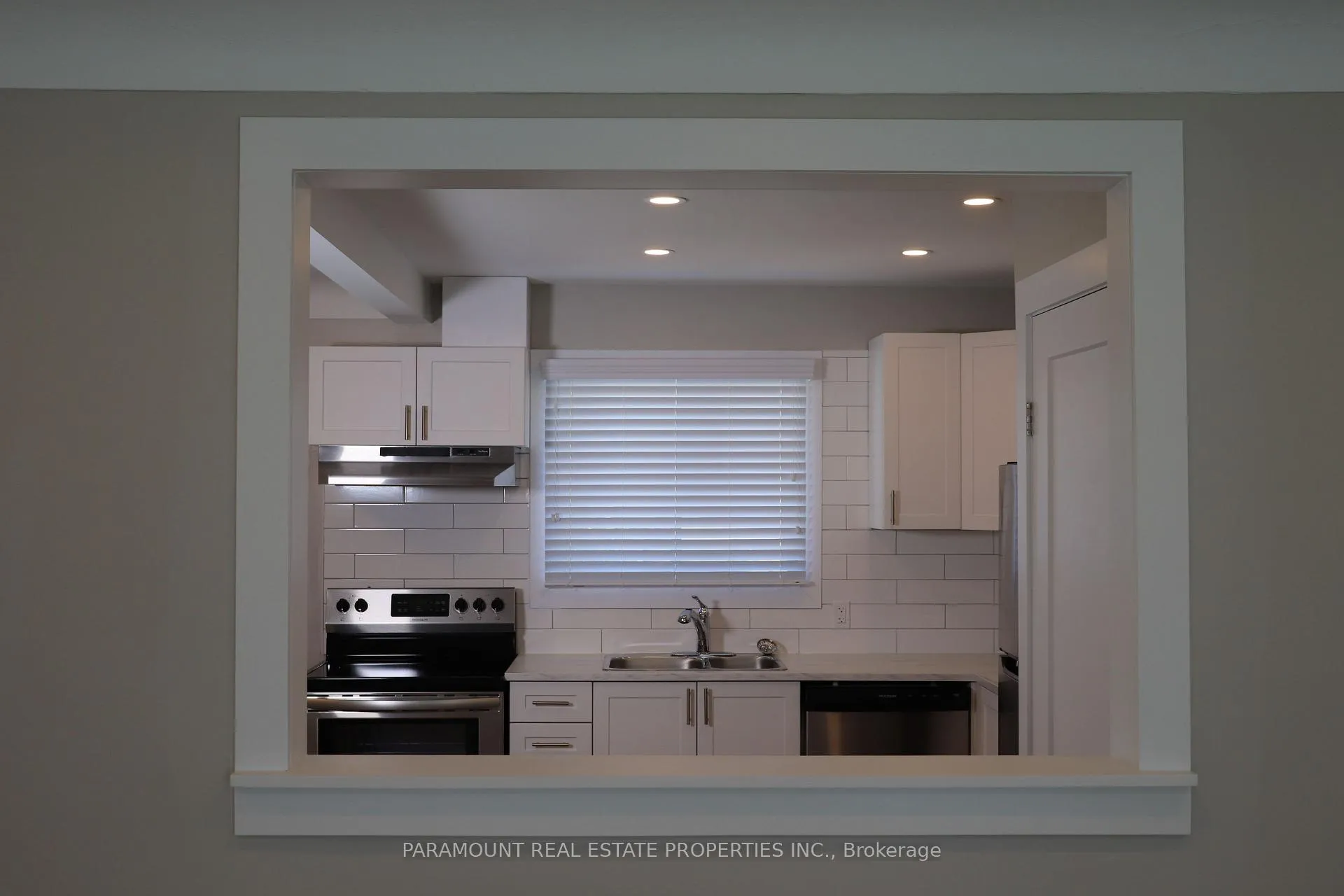 Photo 11 of Unit Upper Level Apartment, 528 Geneva Street, St. Catharines, Vine/Linwell — HOMEH