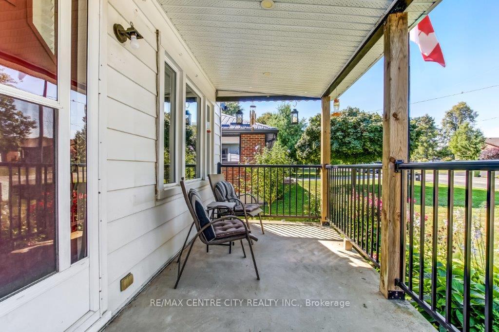 Photo 16 of 26 Brock Street, St. Thomas — HOMEH