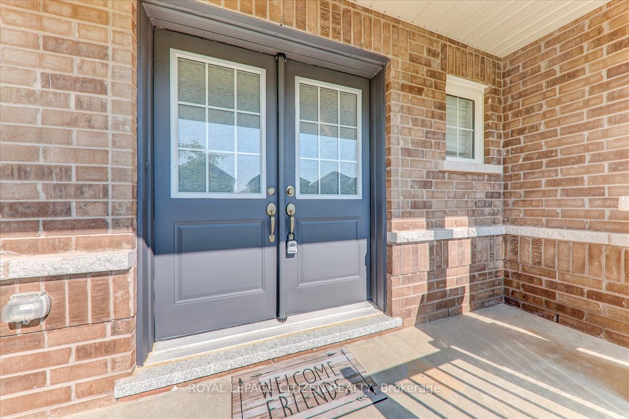 Photo 5 of 304 Van Dusen Avenue, Southgate — HOMEH