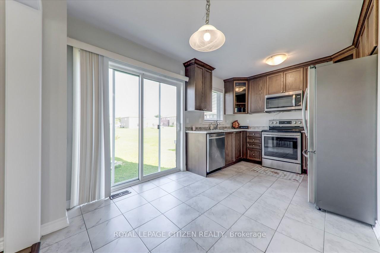 Photo 12 of 304 Van Dusen Avenue, Southgate — HOMEH