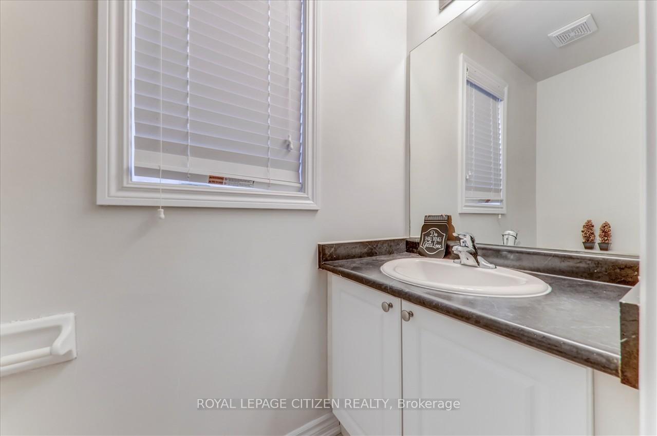 Photo 16 of 304 Van Dusen Avenue, Southgate — HOMEH