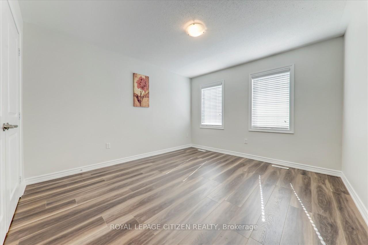Photo 23 of 304 Van Dusen Avenue, Southgate — HOMEH