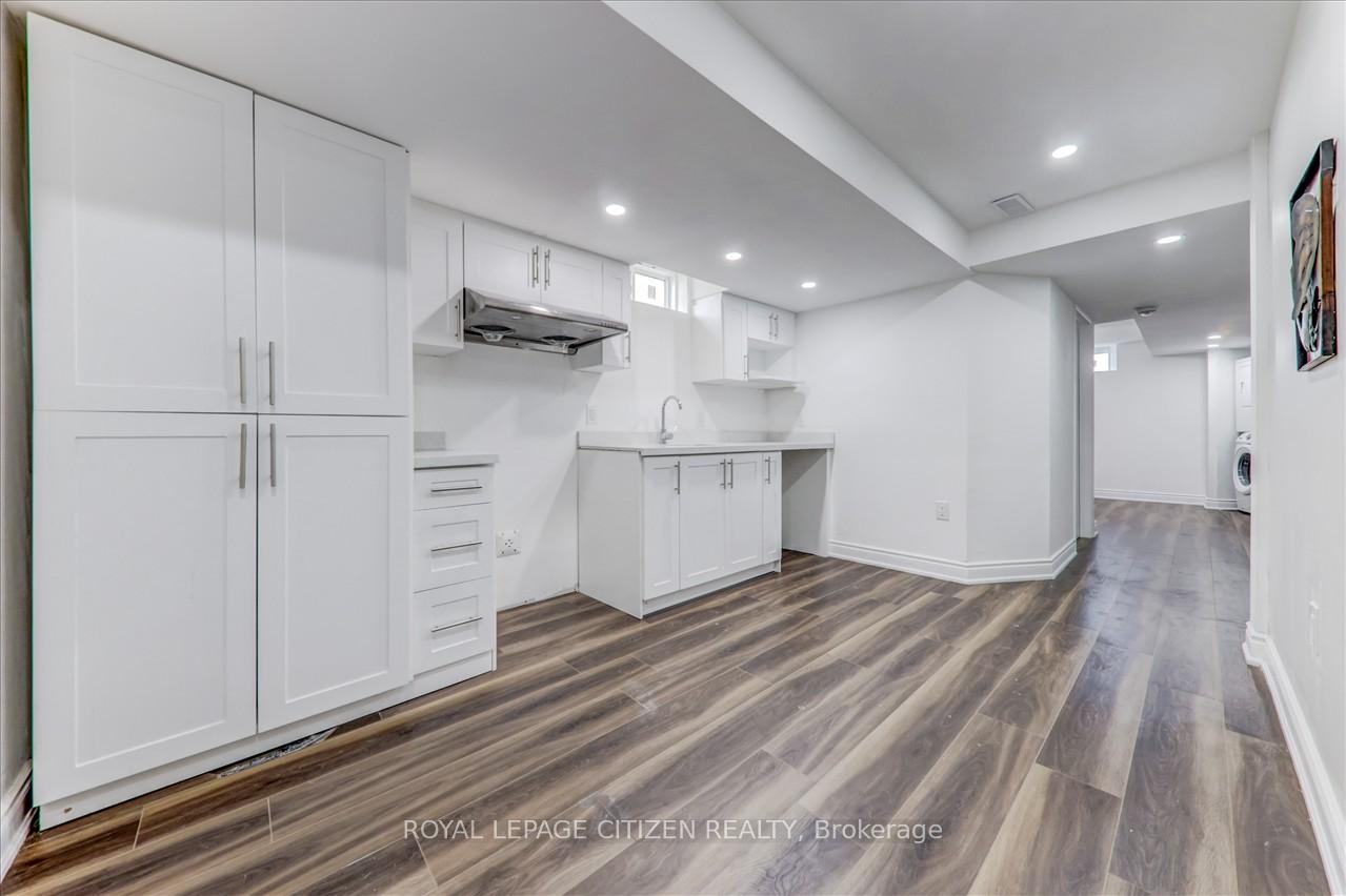 Photo 30 of 304 Van Dusen Avenue, Southgate — HOMEH