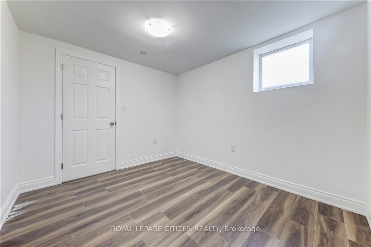 Photo 35 of 304 Van Dusen Avenue, Southgate — HOMEH