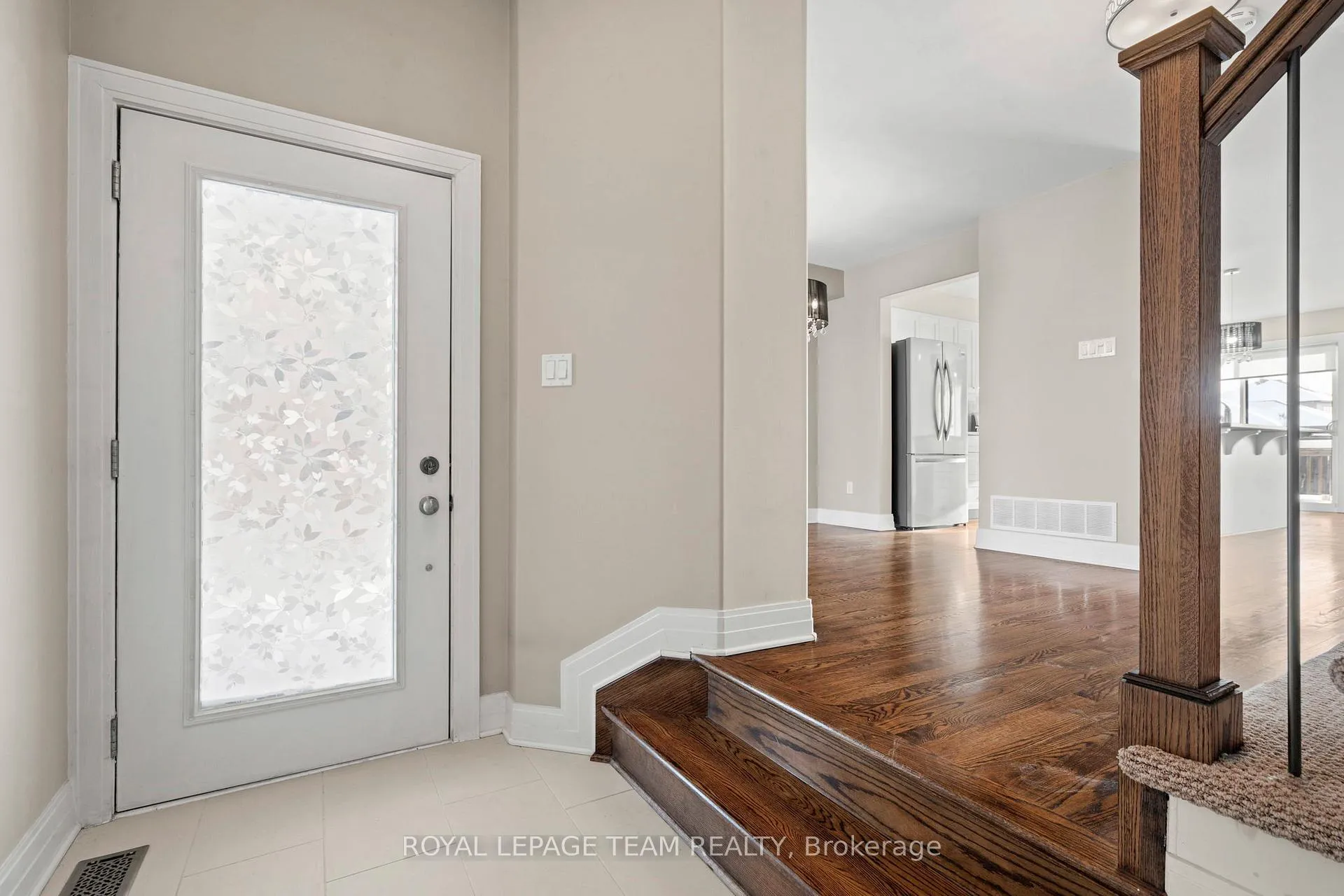 Photo 2 of 165 Woodhurst Crescent, Ottawa, Stittsville (South) — HOMEH