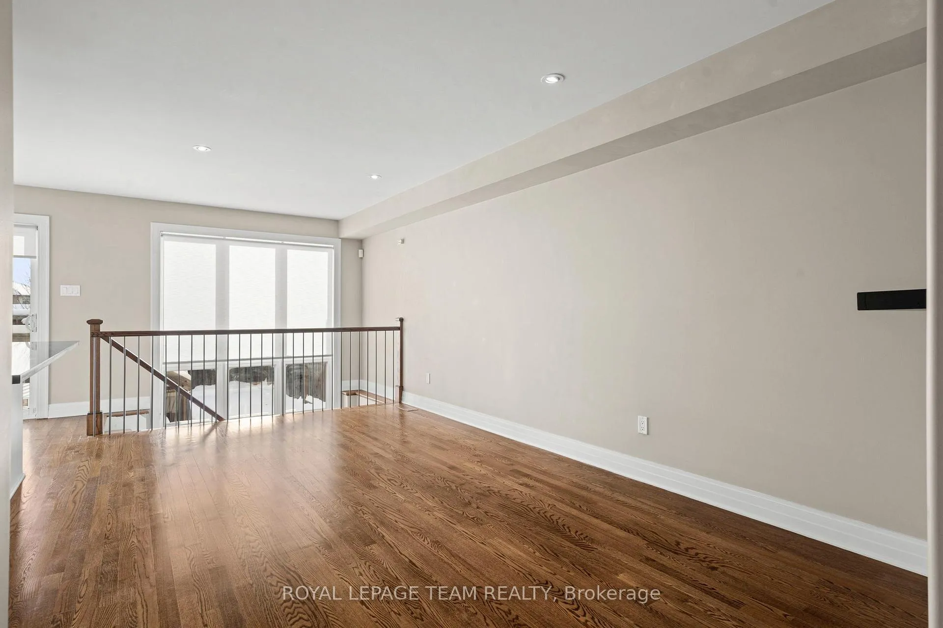Photo 5 of 165 Woodhurst Crescent, Ottawa, Stittsville (South) — HOMEH