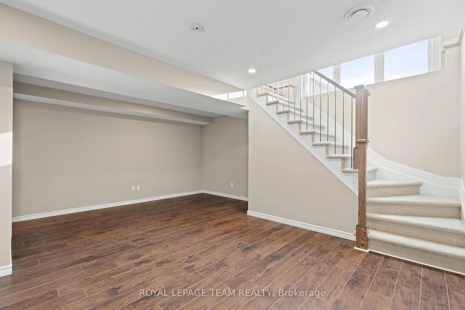 Photo 31 of 165 Woodhurst Crescent, Ottawa, Stittsville (South) — HOMEH