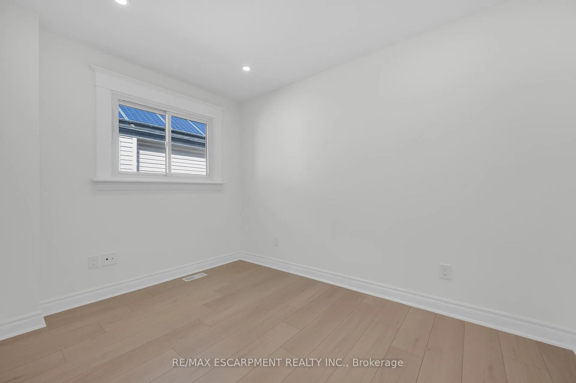 Photo 7 of Unit 2, 229 Geneva Street, St. Catharines, Downtown — HOMEH