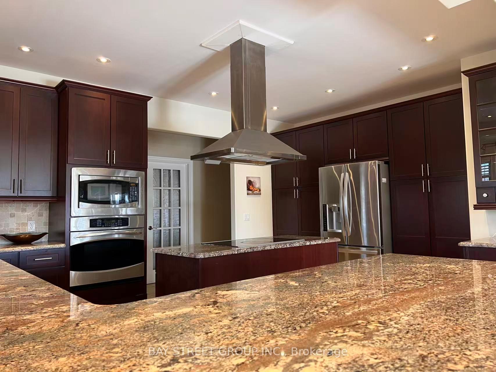 Photo 3 of Unit Unit A, 1310 St. Paul Street, St. Catharines, Rural Eighth — HOMEH