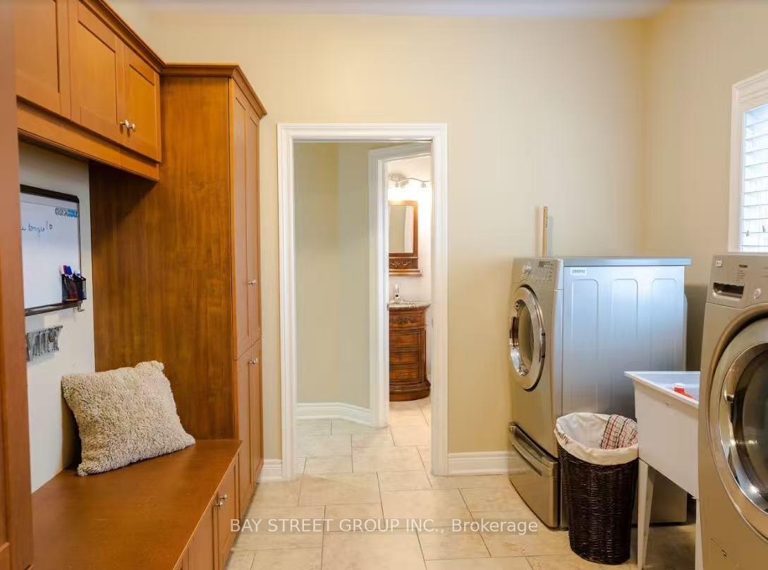 Photo 13 of Unit Unit A, 1310 St. Paul Street, St. Catharines, Rural Eighth — HOMEH