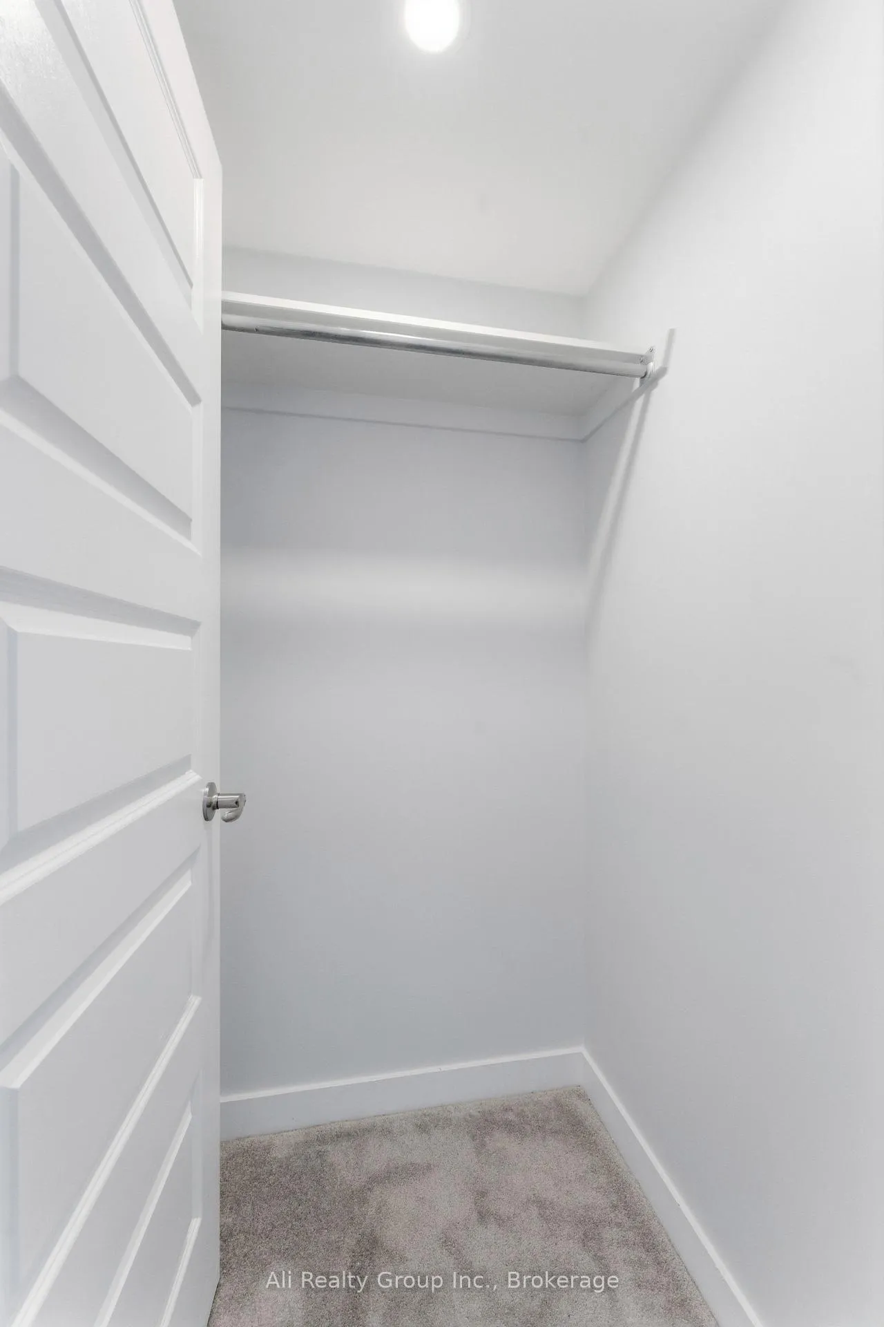 Photo 7 of 750 Kinstead Private, Ottawa, Stittsville (North) — HOMEH