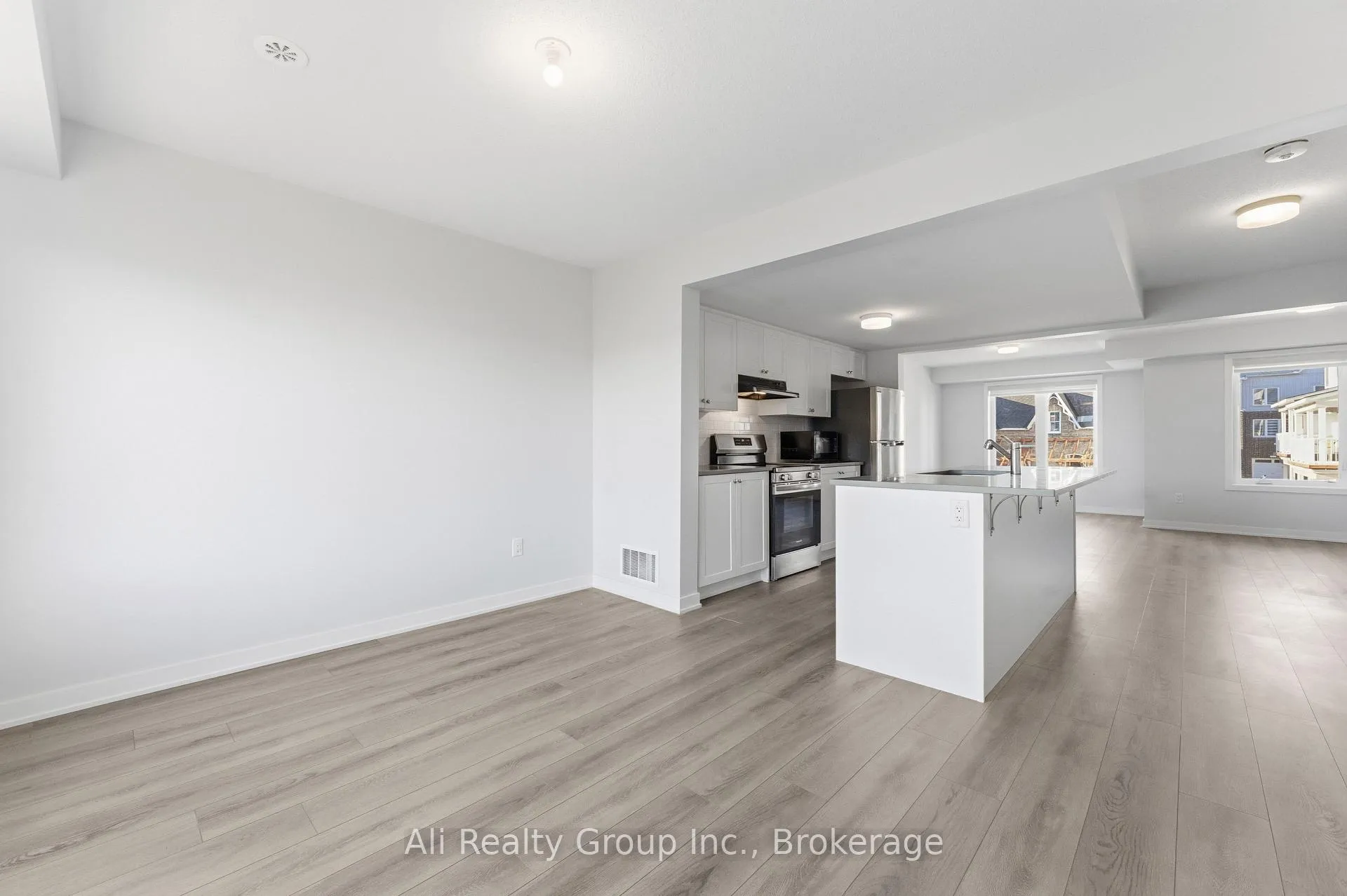 Photo 11 of 750 Kinstead Private, Ottawa, Stittsville (North) — HOMEH