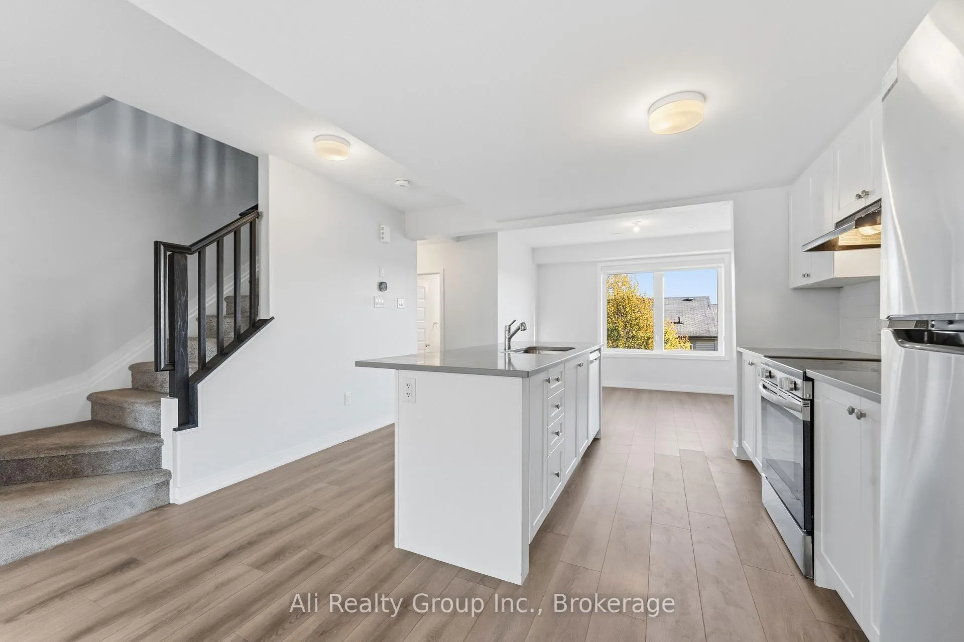 Photo 16 of 750 Kinstead Private, Ottawa, Stittsville (North) — HOMEH