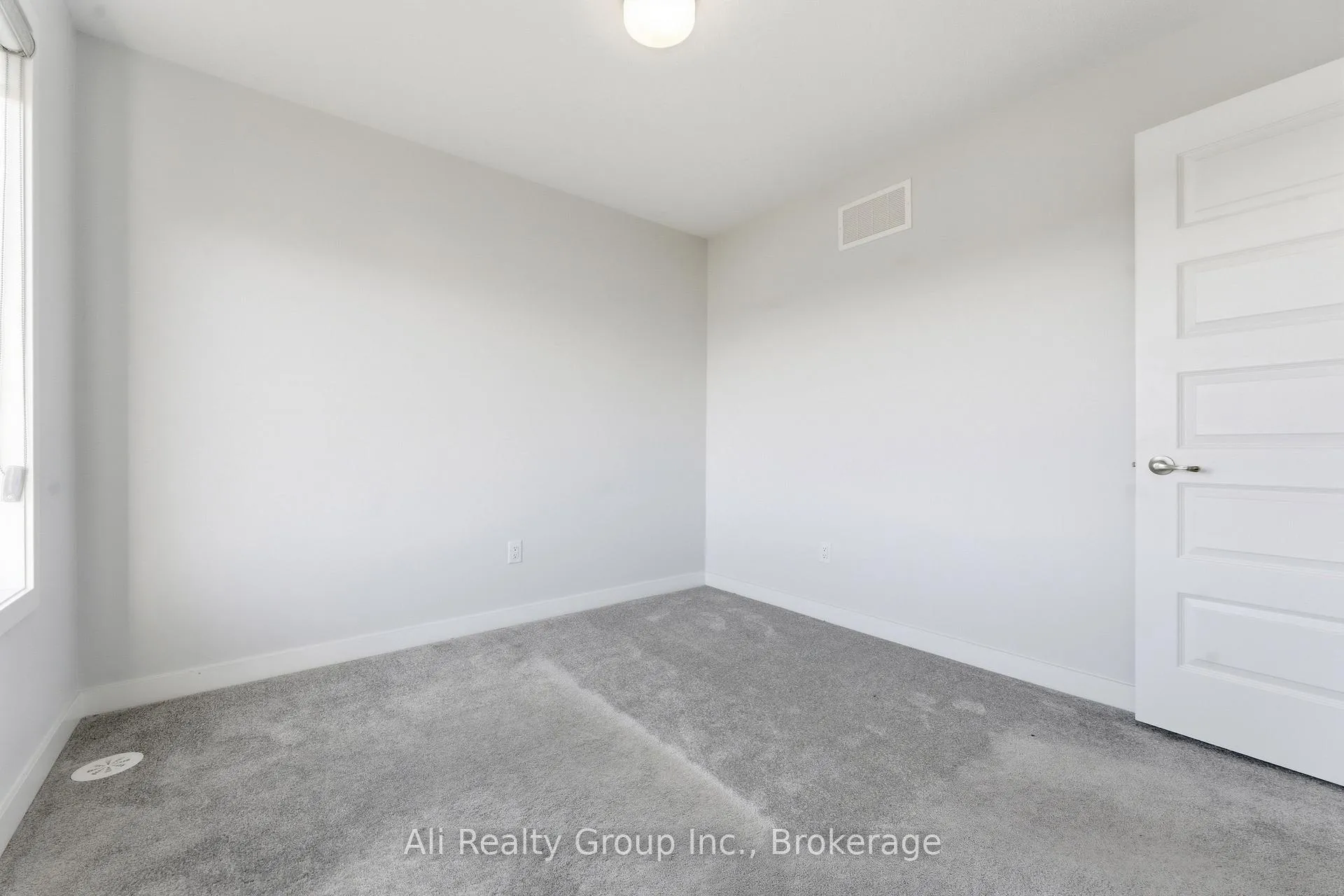 Photo 25 of 750 Kinstead Private, Ottawa, Stittsville (North) — HOMEH
