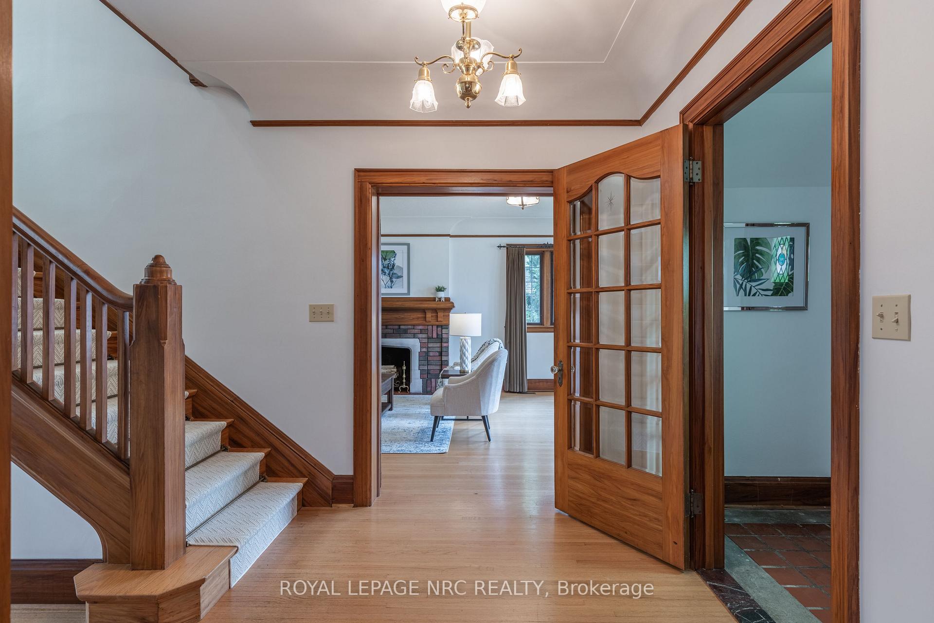 Photo 8 of 57 Hillcrest Avenue, St. Catharines, Old Glenridge — HOMEH