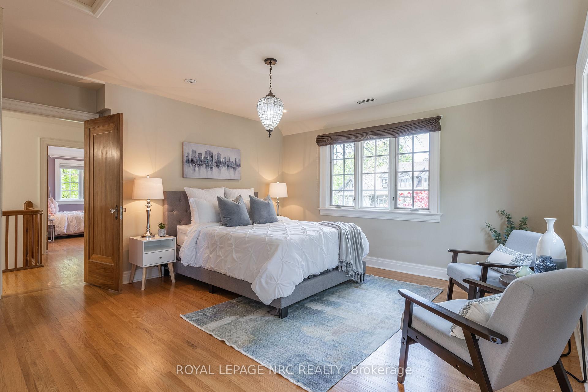 Photo 37 of 57 Hillcrest Avenue, St. Catharines, Old Glenridge — HOMEH