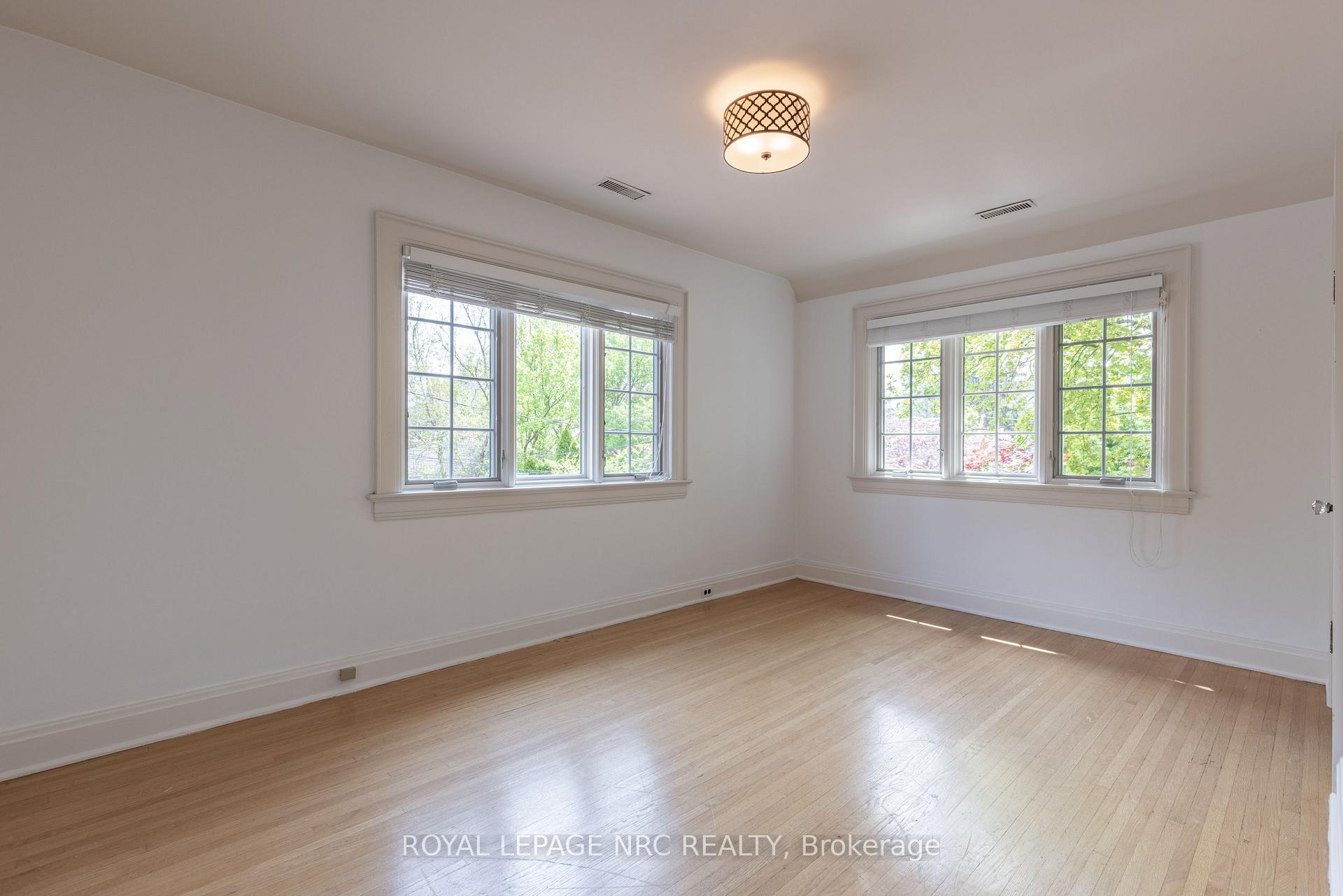 Photo 40 of 57 Hillcrest Avenue, St. Catharines, Old Glenridge — HOMEH