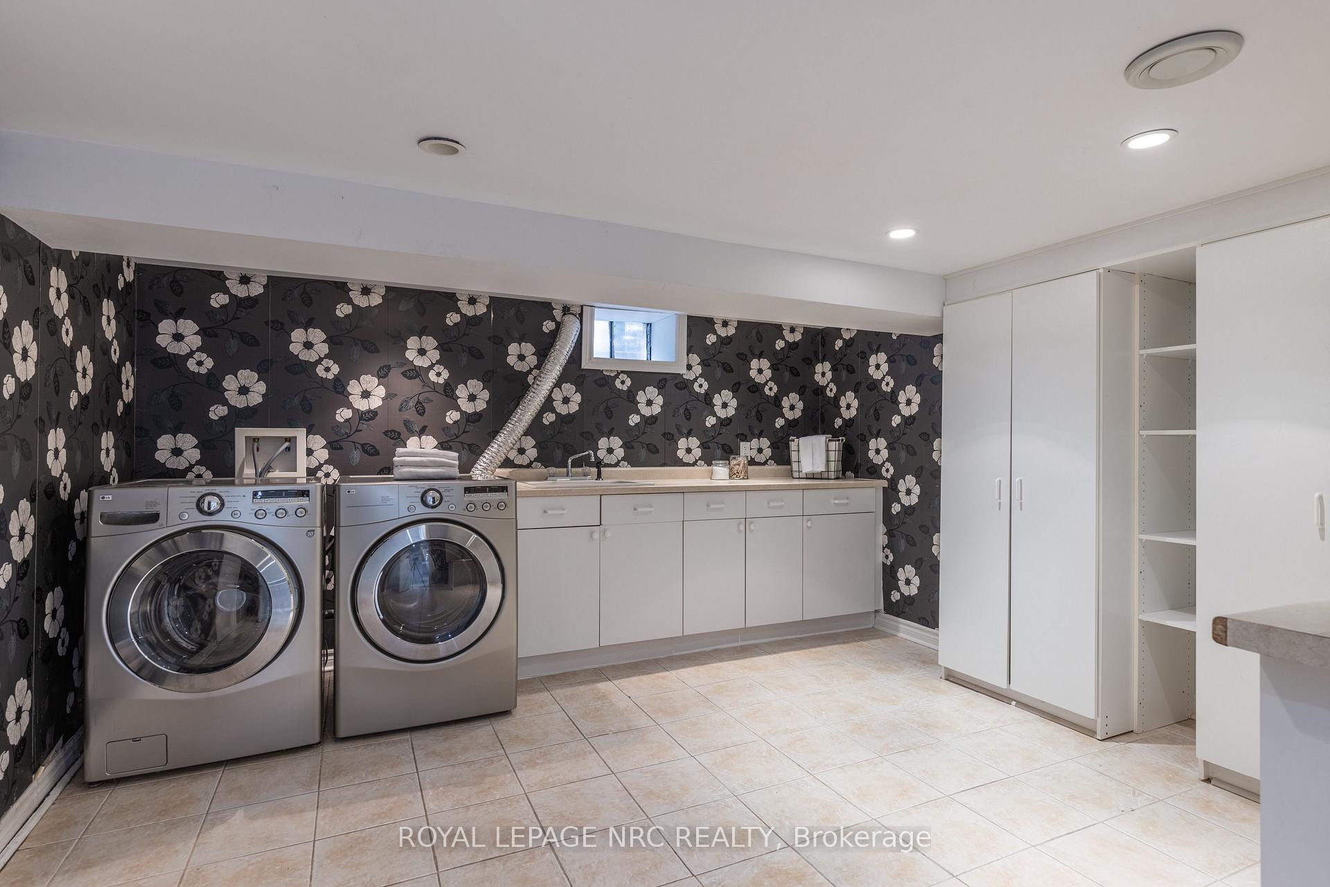 Photo 43 of 57 Hillcrest Avenue, St. Catharines, Old Glenridge — HOMEH