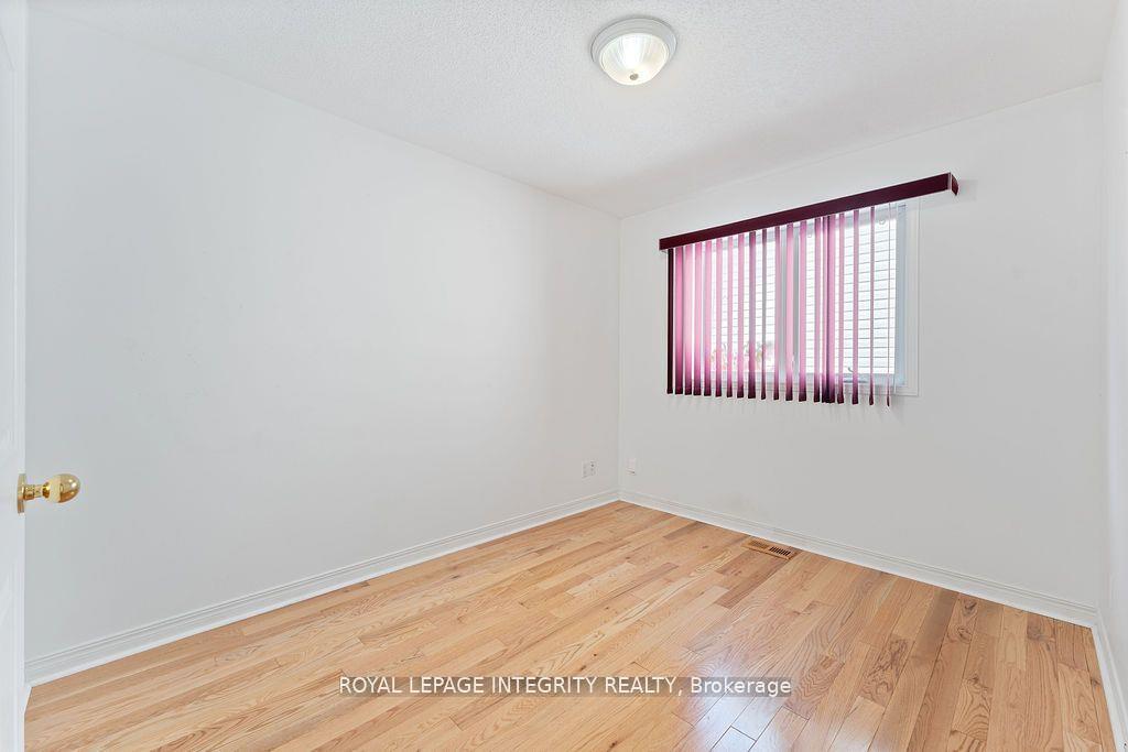 Photo 24 of 81 Lloydalex Crescent, Ottawa, Stittsville (North) — HOMEH