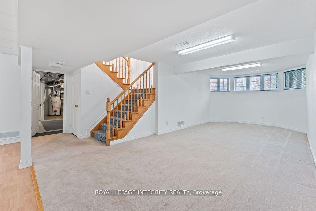 Photo 30 of 81 Lloydalex Crescent, Ottawa, Stittsville (North) — HOMEH