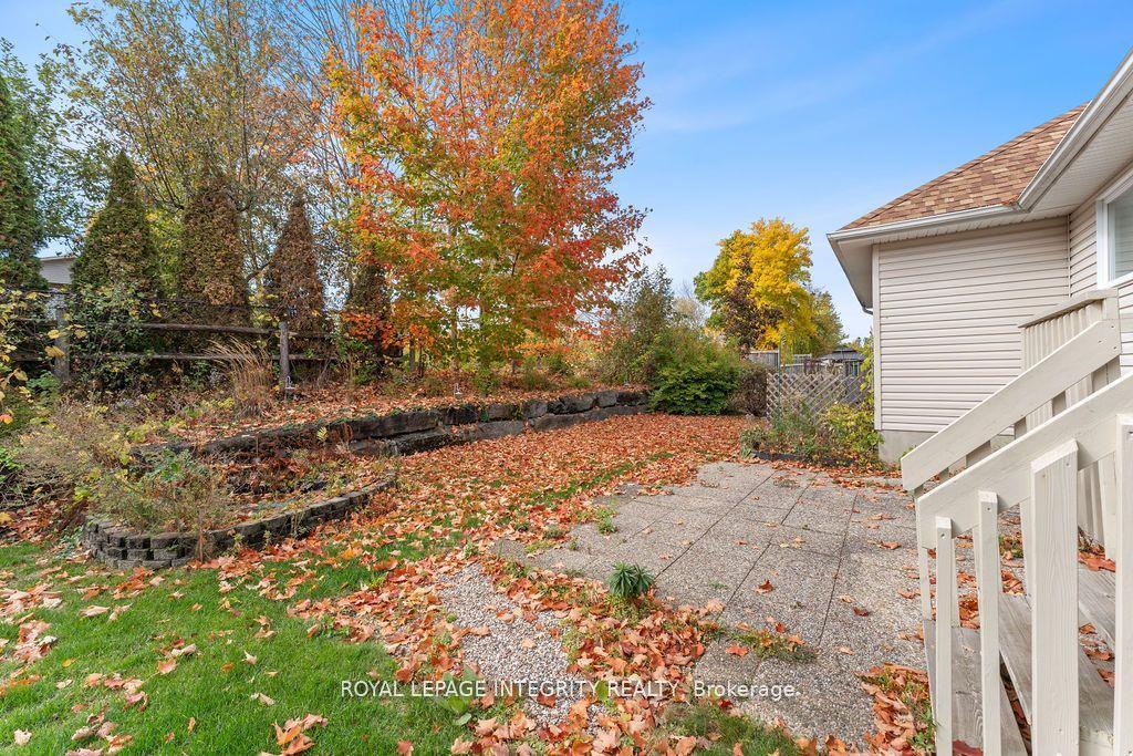 Photo 41 of 81 Lloydalex Crescent, Ottawa, Stittsville (North) — HOMEH