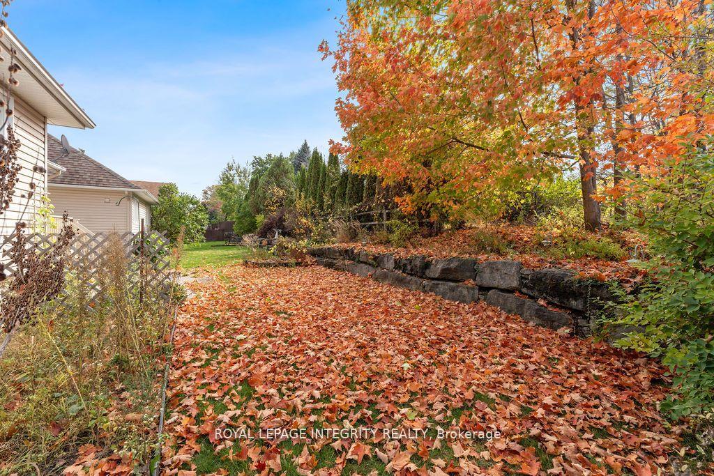 Photo 44 of 81 Lloydalex Crescent, Ottawa, Stittsville (North) — HOMEH