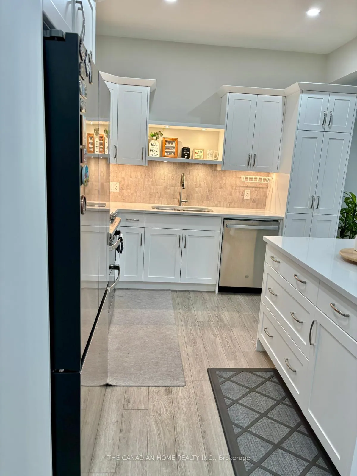 Photo 10 of 232 Renaissance Drive, St. Thomas — HOMEH
