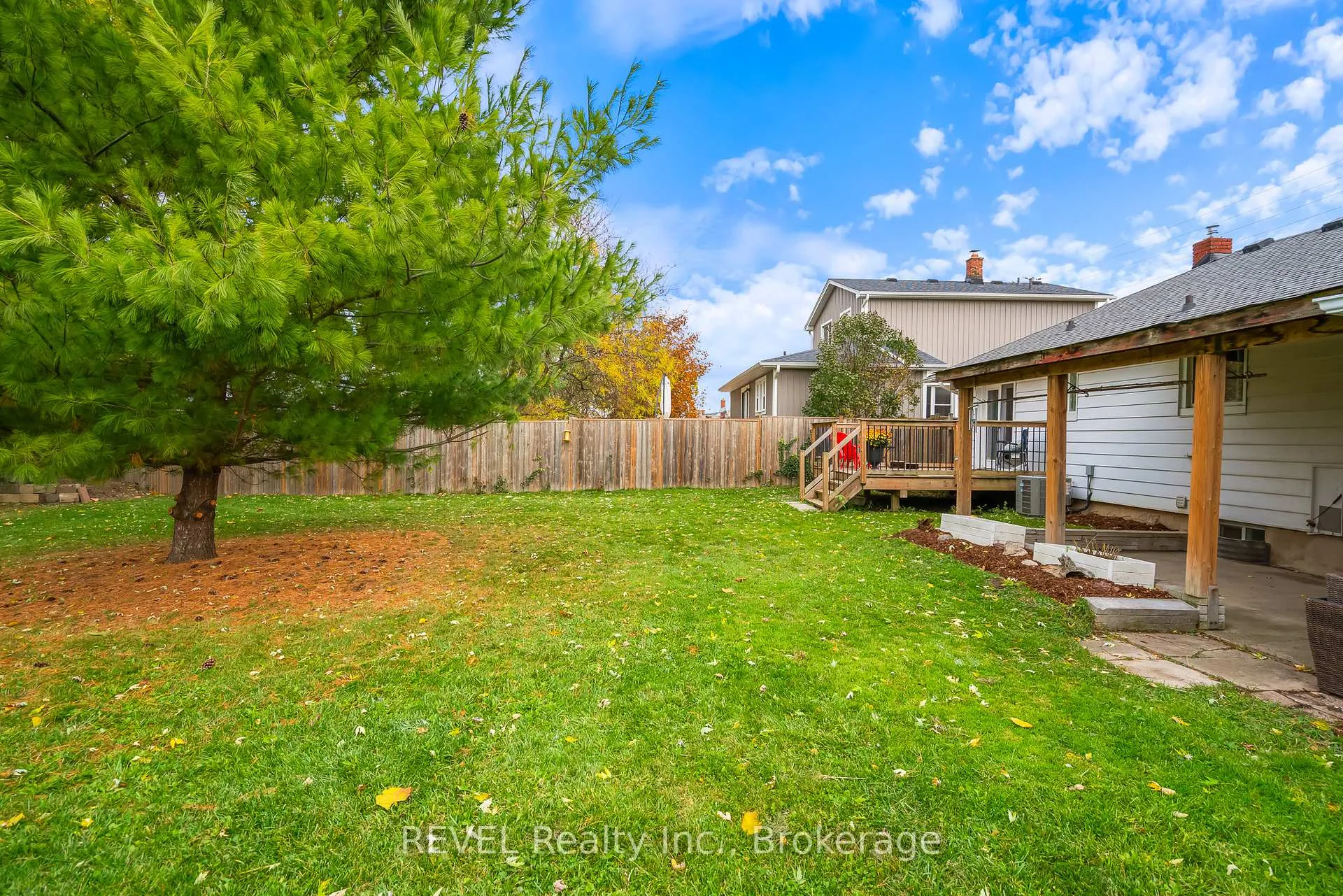 Photo 6 of 279 Vansickle Road, St. Catharines, Rykert/Vansickle — HOMEH