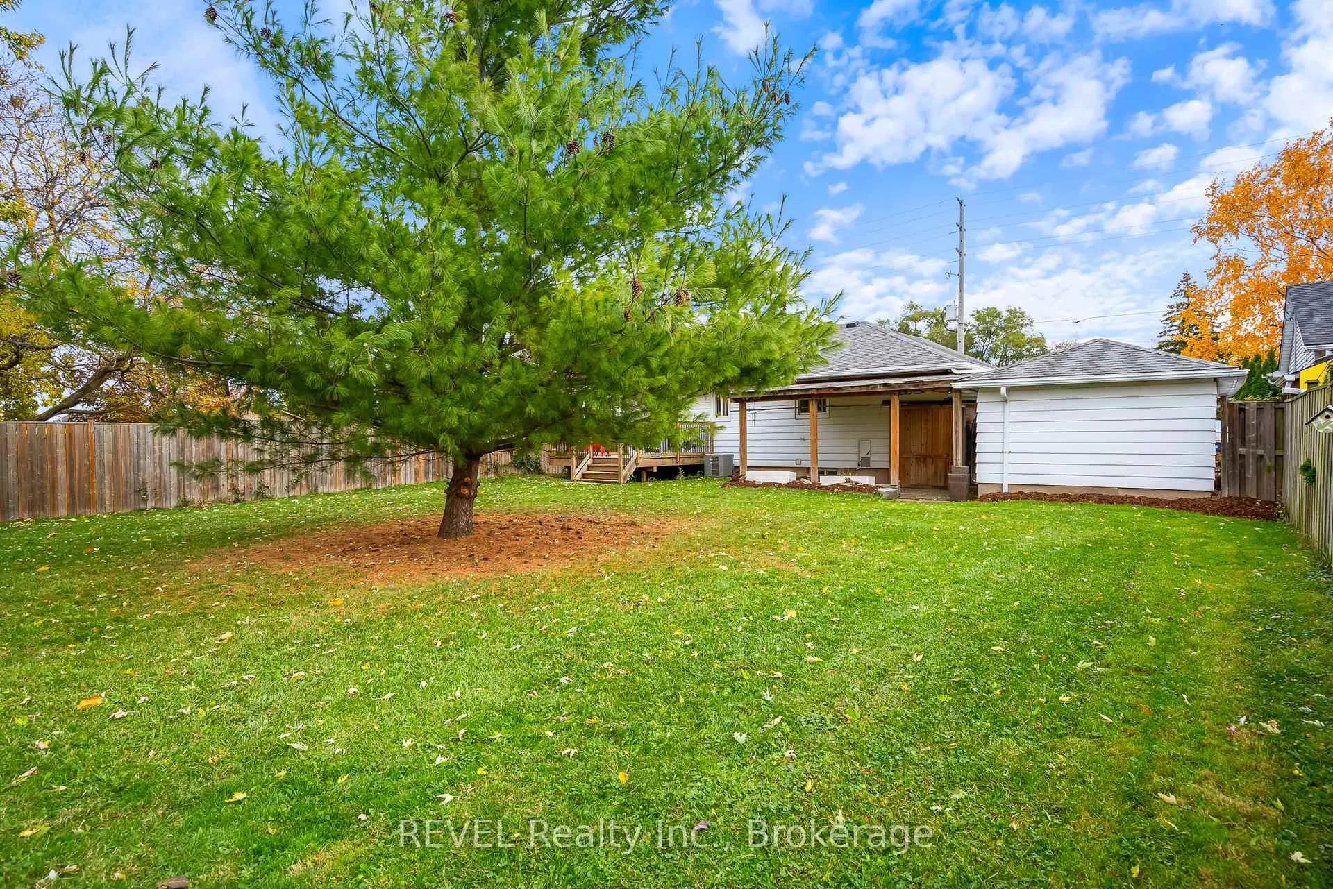 Photo 7 of 279 Vansickle Road, St. Catharines, Rykert/Vansickle — HOMEH