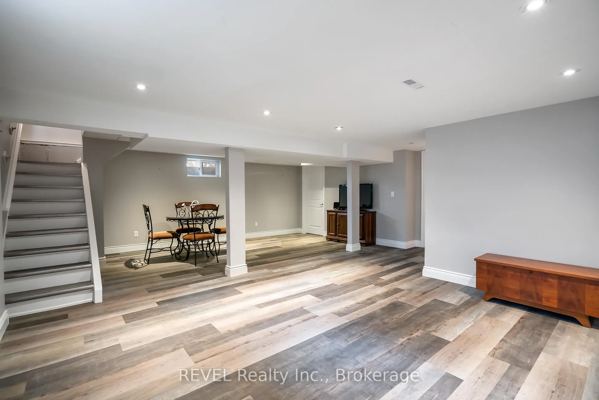 Photo 32 of 279 Vansickle Road, St. Catharines, Rykert/Vansickle — HOMEH