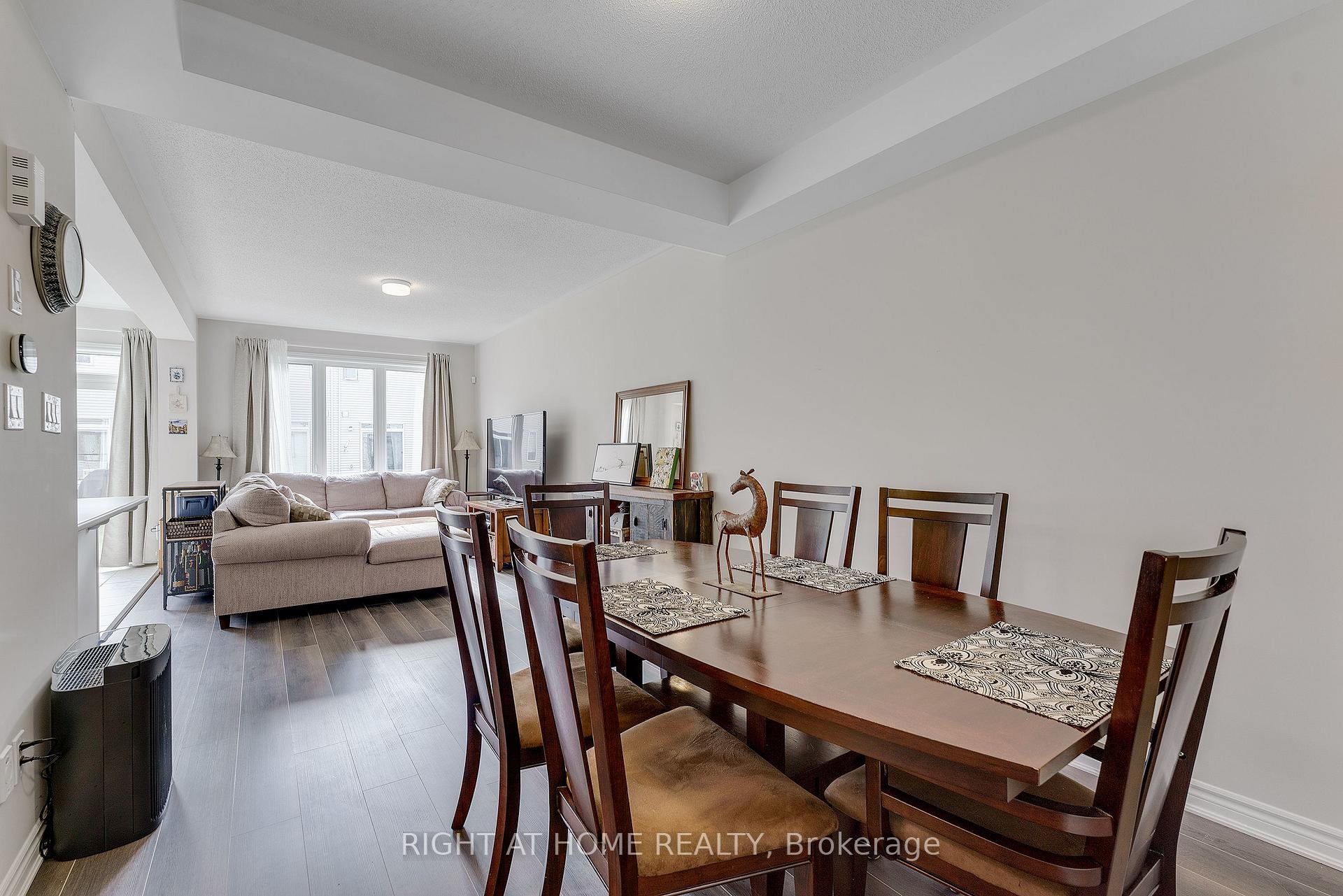 Photo 7 of 715 Derreen Avenue, Ottawa, Stittsville (North) — HOMEH