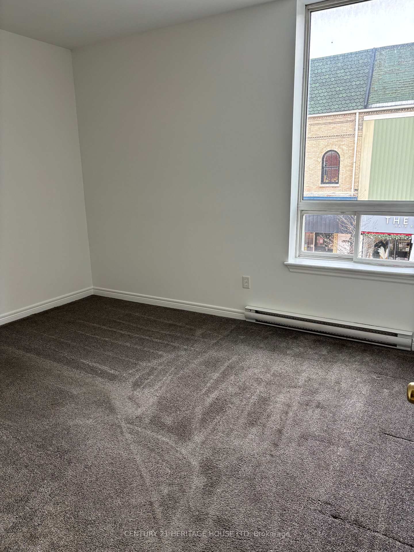 Photo 4 of Unit 1, 580 Talbot Street, St. Thomas — HOMEH
