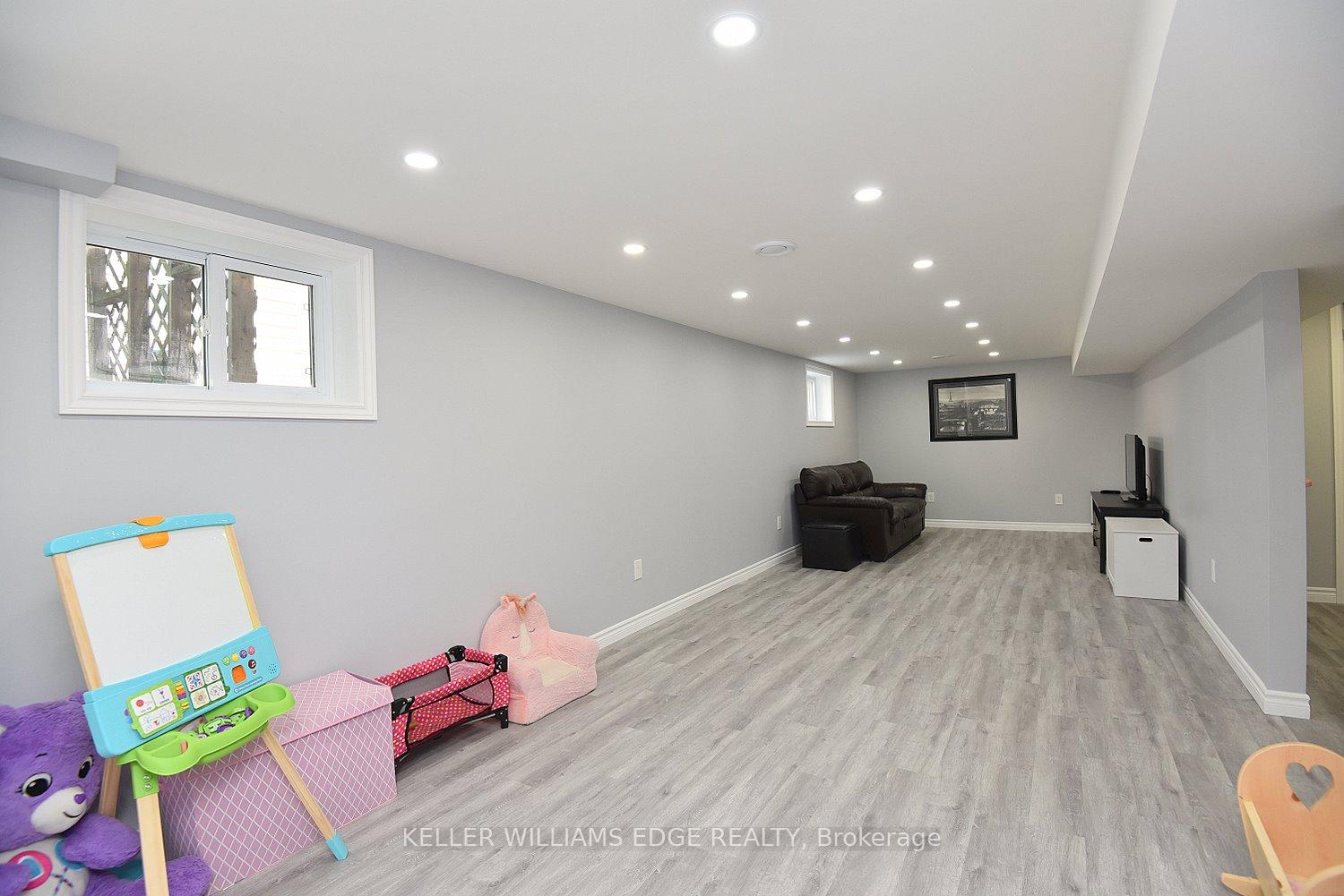 Photo 30 of 97 Page Street, St. Catharines, E. Chester — HOMEH