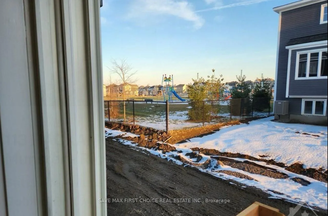Photo 24 of 113 Hackamore Crescent, Ottawa, Goulbourn Twp From Franktown Rd/South To Rideau — HOMEH