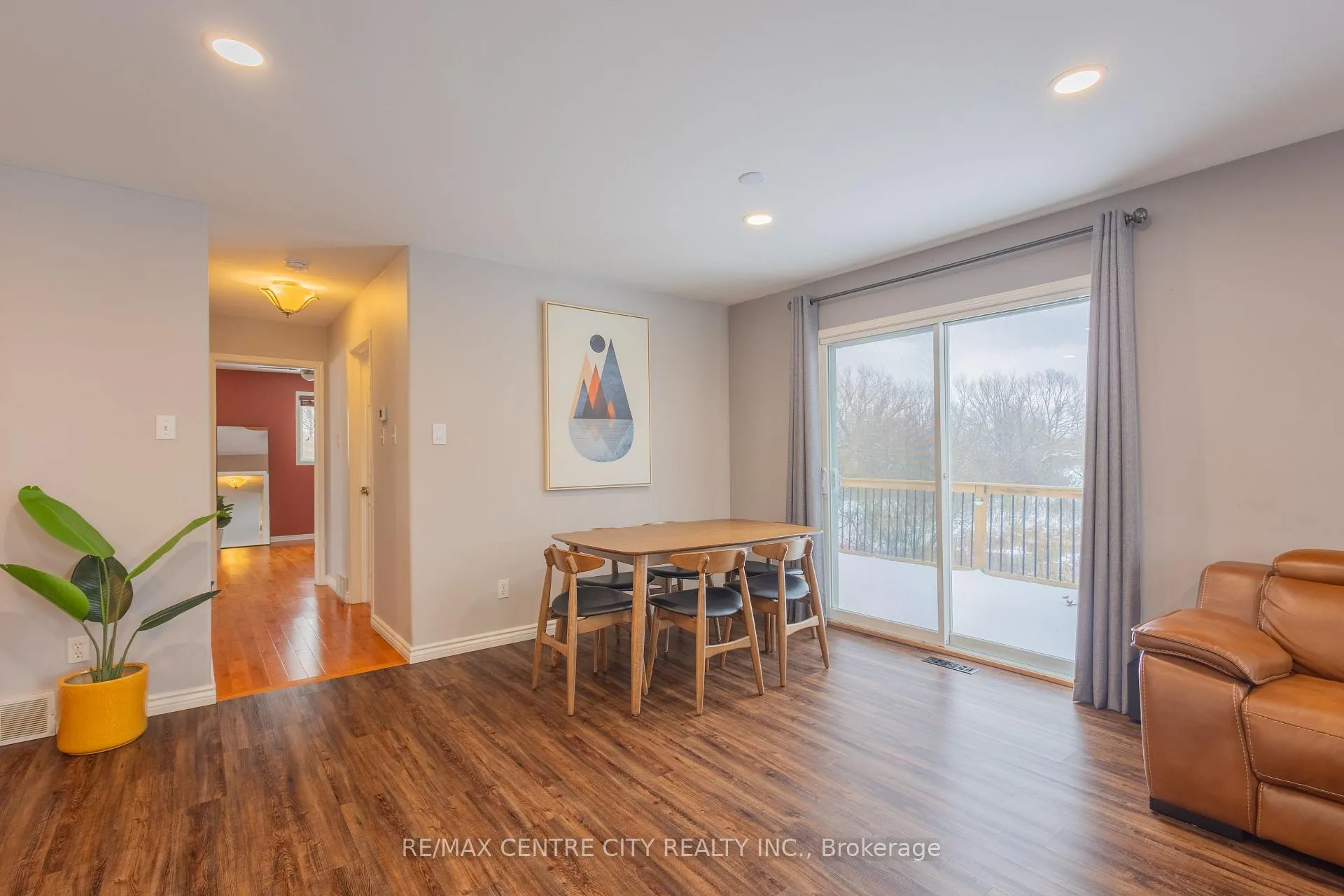 Photo 7 of 41619 Major Line, St. Thomas — HOMEH