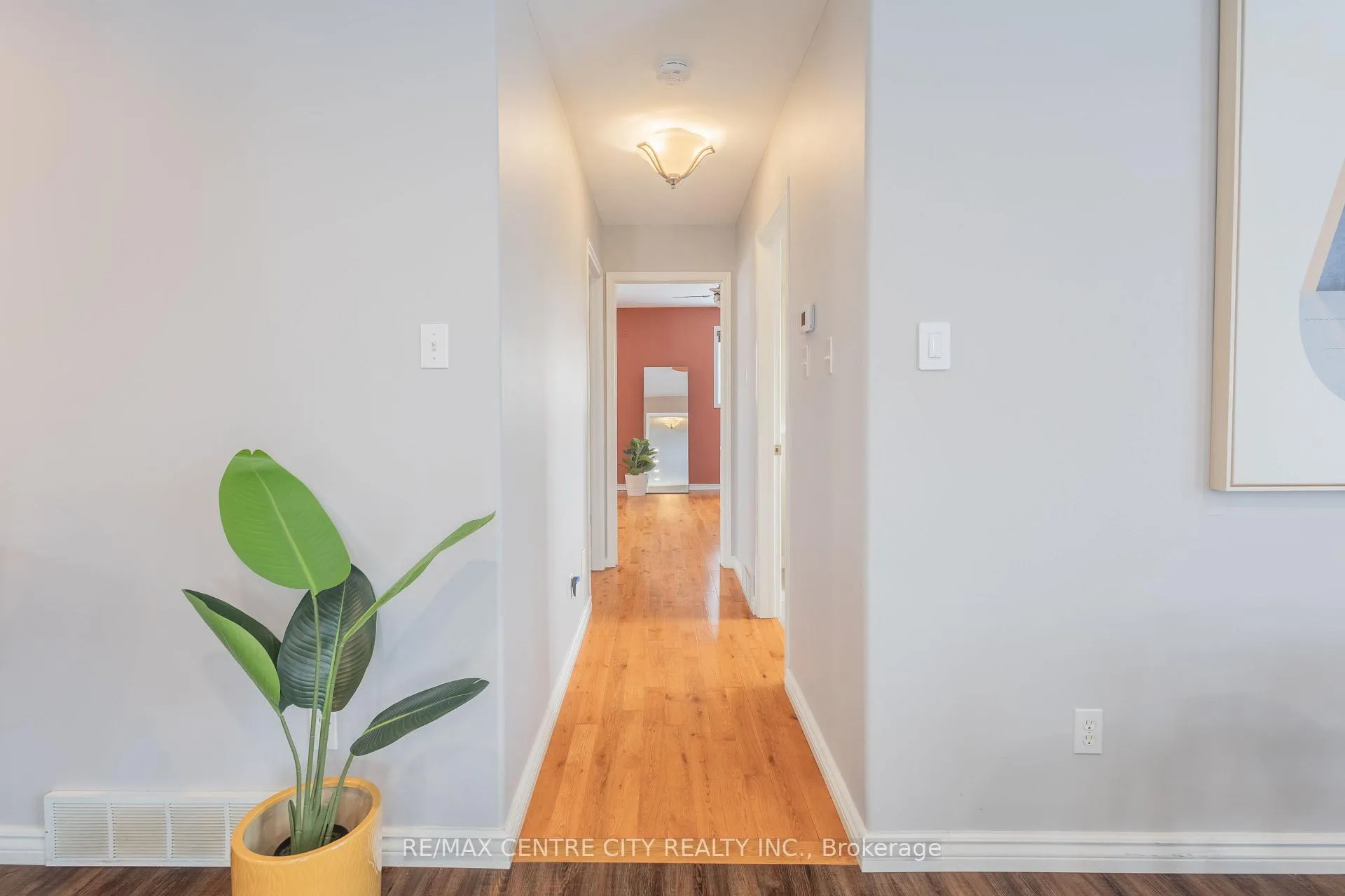 Photo 8 of 41619 Major Line, St. Thomas — HOMEH