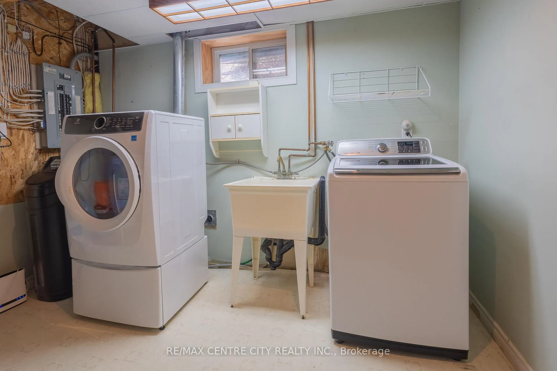 Photo 20 of 41619 Major Line, St. Thomas — HOMEH