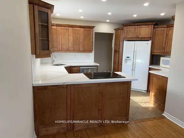 Photo 3 of 78 Regent Drive, St. Catharines, Vine/Linwell — HOMEH