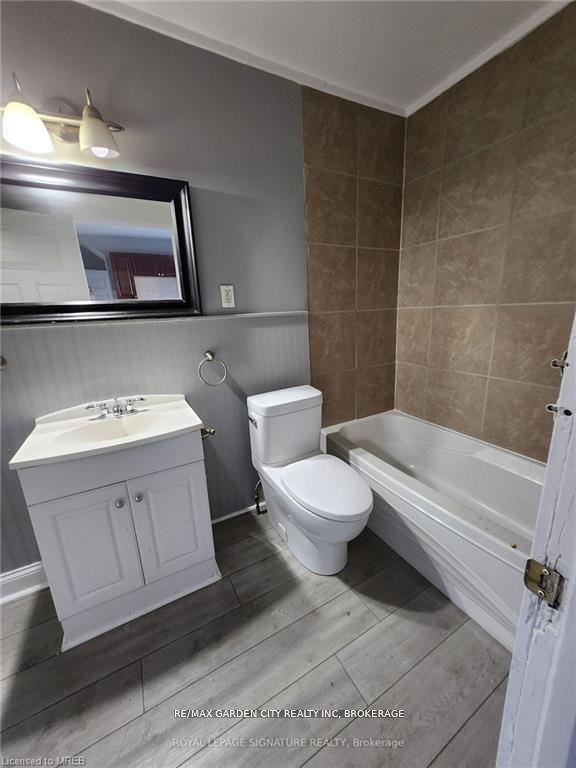 Photo 7 of Unit 1, 323 Queenston Street, St. Catharines, E. Chester — HOMEH