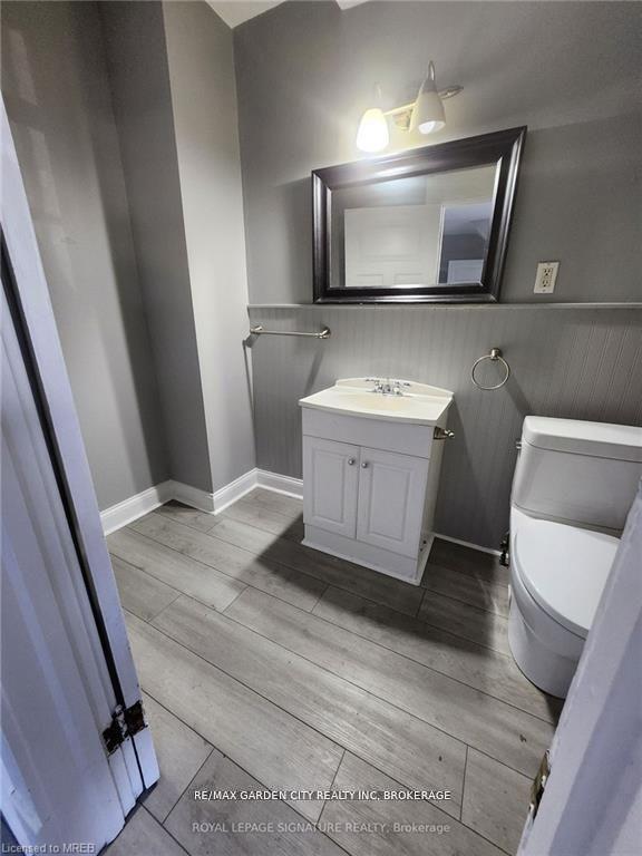 Photo 8 of Unit 1, 323 Queenston Street, St. Catharines, E. Chester — HOMEH