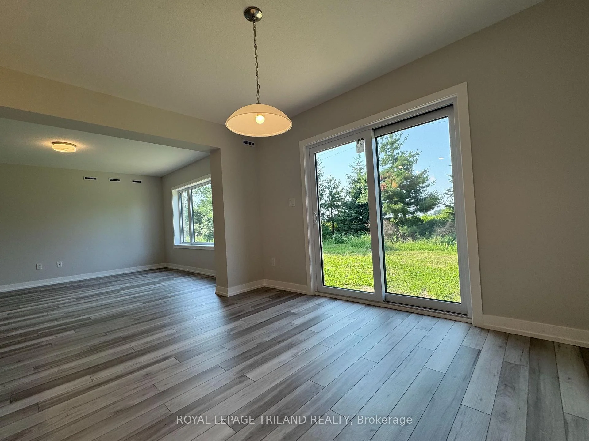 Photo 6 of 111 Styles Drive, St. Thomas — HOMEH