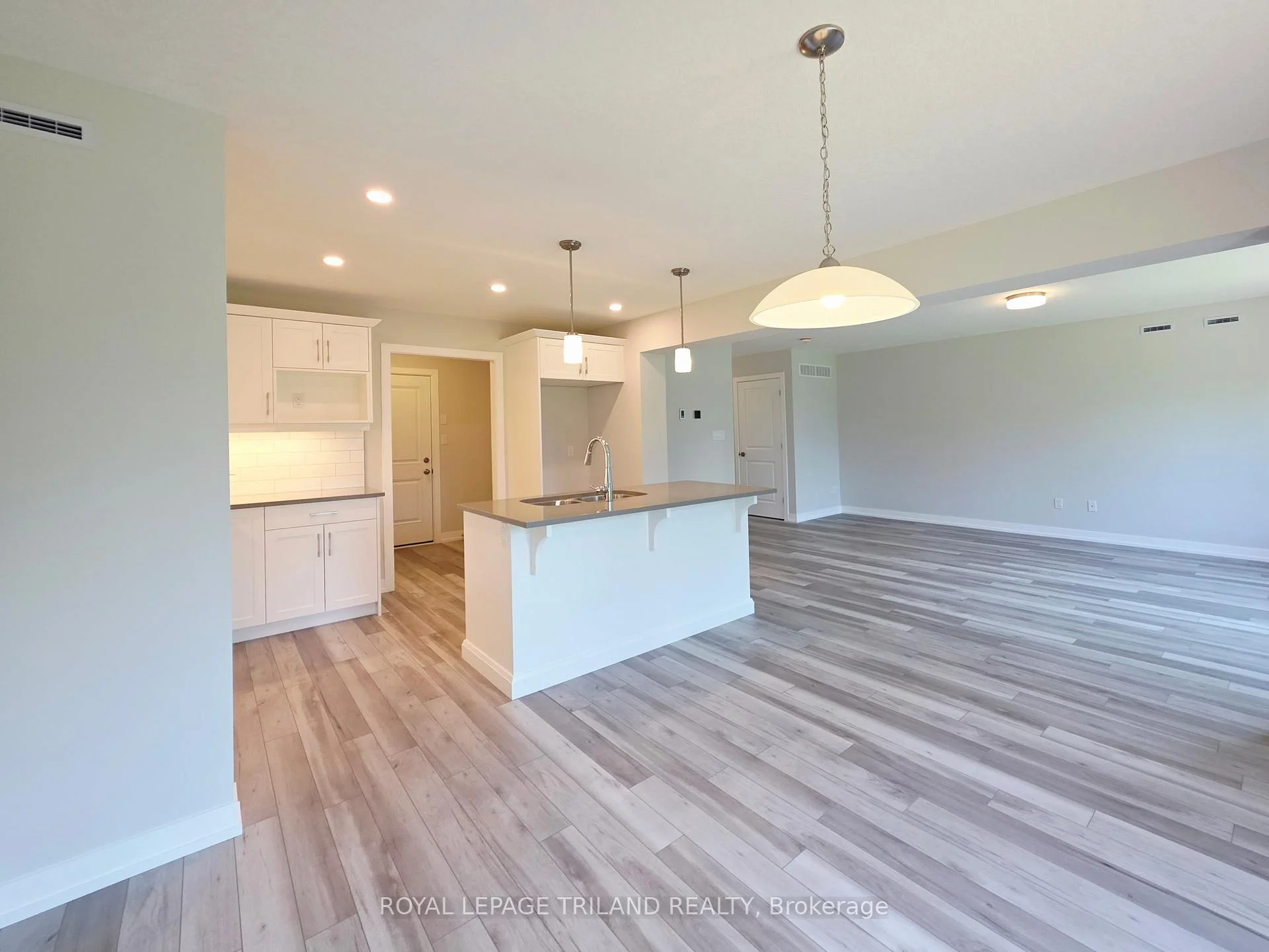 Photo 15 of 111 Styles Drive, St. Thomas — HOMEH